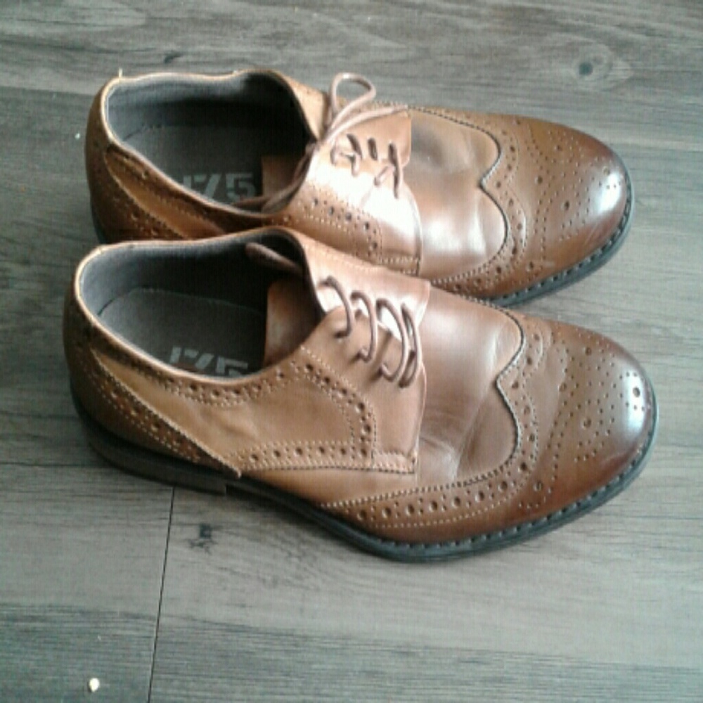 Shoes - Picture 2 of 2